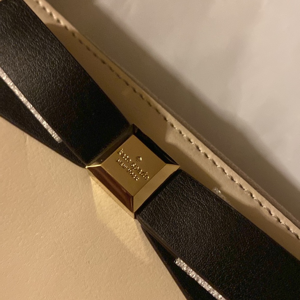 Light Tan or light beige Kate Spade Long wallet - brand new - Picture 2 of 6